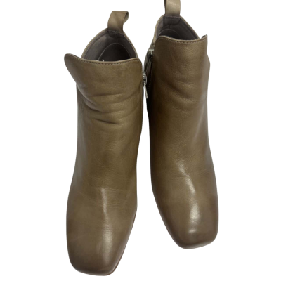 Django & Juliette  Womens  Size 39 Boots Beige 