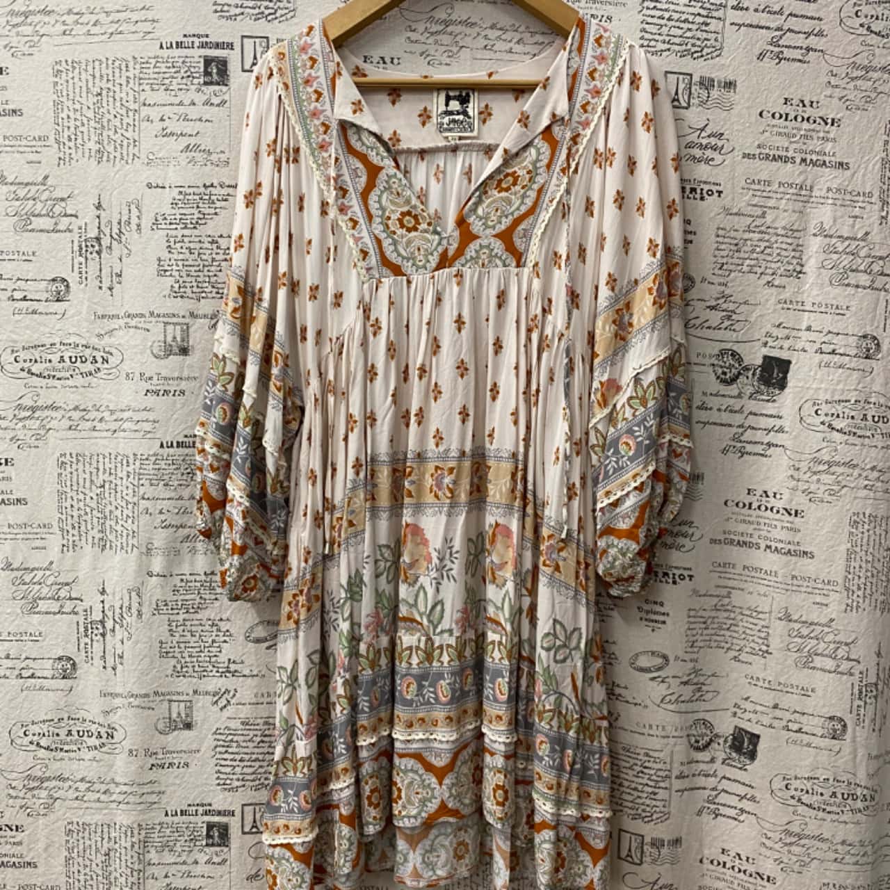 Jaase Womens Size XS Long Sleeve / Midi Dress Beige / Floral (s)