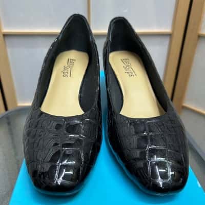 Easy Steps Womens Size 7.5 Animal Print / Black  
