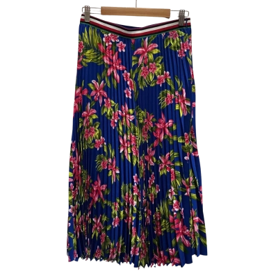 Tommy Hilfiger Womens  Size 8 Pleated Skirt  VGUC