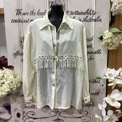 LIA TEDESCO BRAND! Womens  Size One Size Blouse / Button Up Top Cream! MADE IN ITALY! STUNNING BUTTON UP BLOUSE WITH FRINGE DETAILS! BEAUTIFUL BUTTONS! PERFECT FOR A NIGHT OUT!