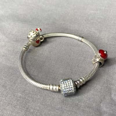 Pandora Woman’s Silver Christmas Charm Bracelet 