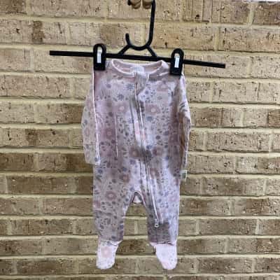 Kaiser baby growsuit Size 0-3m 
