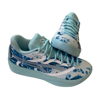 Puma Womens Size 7.5 Basketball Shoes