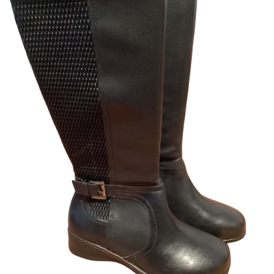 Taking Shape high boots BNWOT  Size 39 Black  