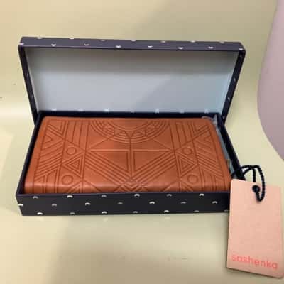  Womens Tan Leather Purse
