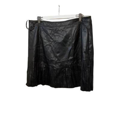 City Chic Womens  Size XS Pleated Skirt Black  