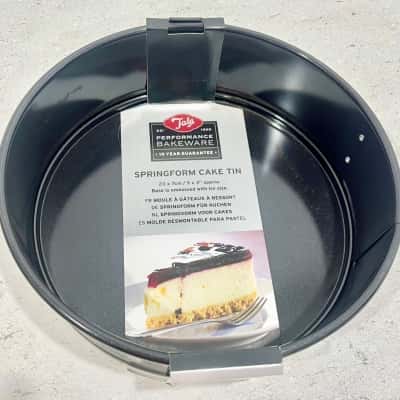 BNWT Tayla Springform Cake Tin RRP $24.95
