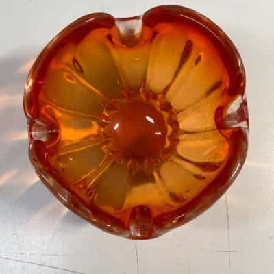RED ART GLASS ASHTRAY