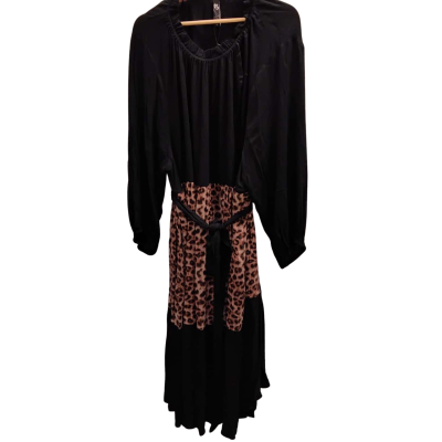Taking Shape Womens  Size 22 Maxi Dress Leopard print / Black  
