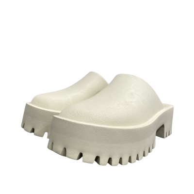 Ghanda Womens Size 7 Bennie Platform Clogs 