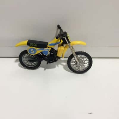 Die-cast motorbikes x3 