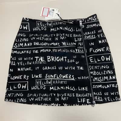 Brand New - Desigual Phrase Print Mini Skirt - Size (L/XL, UK16) - Black  / White 