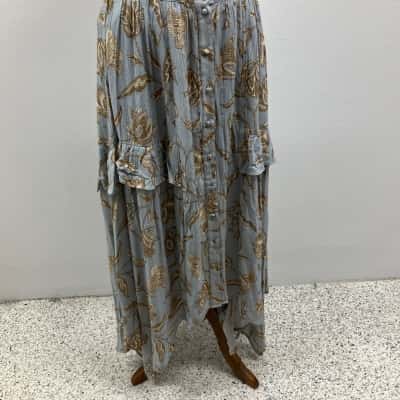 Tigerlily Floral Midi skirt Size 10