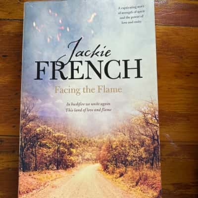 Jackie French, Facing the Flame 