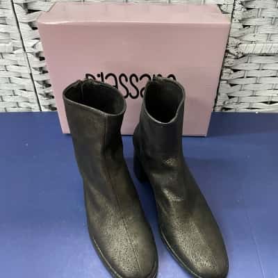Zinda Womens  Size 36 Boots Grey 