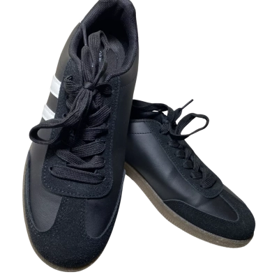  Womens  Size 8/39 Caper Blach/White