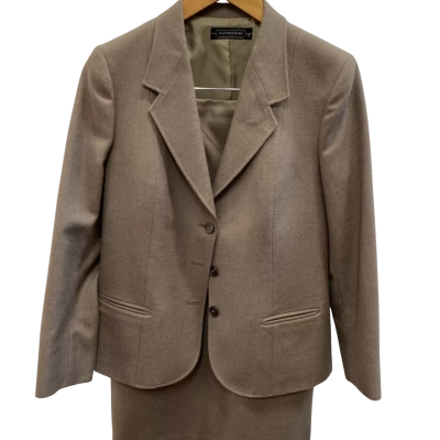 Fletcher Jones Womens  Size 12 Brown 