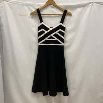 Women's Dress Size XS Black  / White 