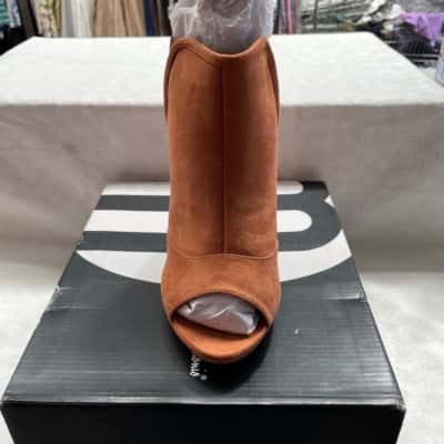 Michael Antonio  Women’s  Size 9 Heels *NEW IN BOX 