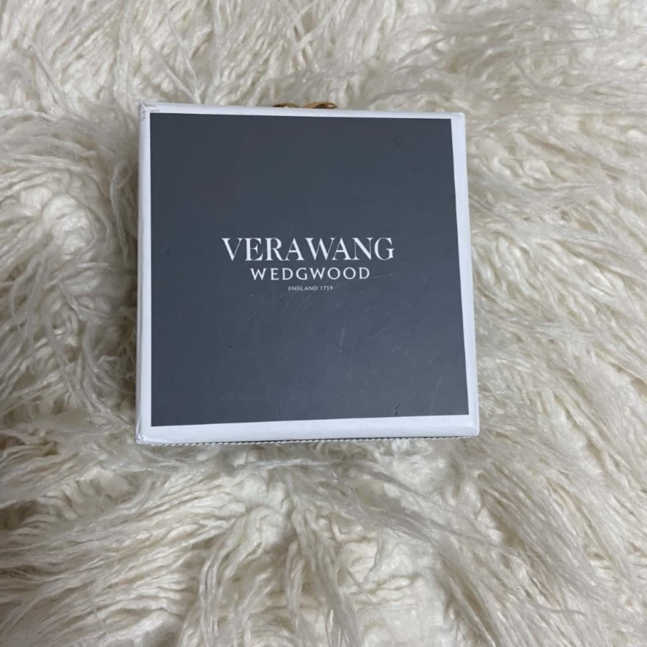 Vera Rive Box Vera Wang Treasures Box(s)