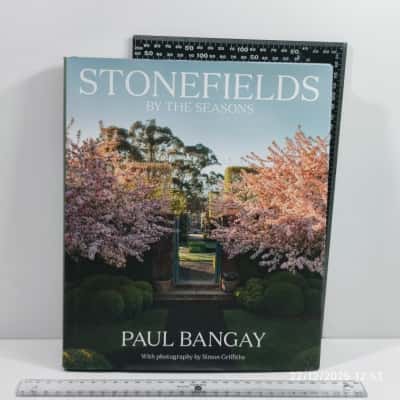 Stone fields By The Seasons Book Paul Bangay 