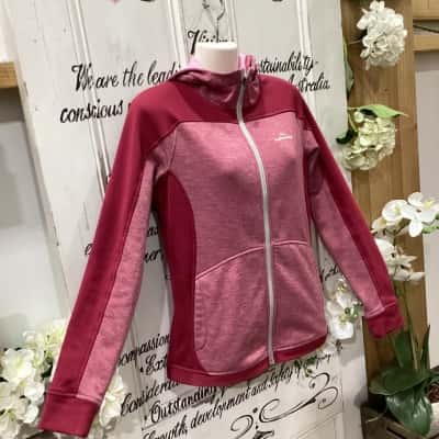 Kathmandu Brand! HOODE LIGHTWEIGHT FRONT ZIPPER JACKET! Womens  Size 10.5 Hooded Jacket / Performance Jacket Pattern / Red 