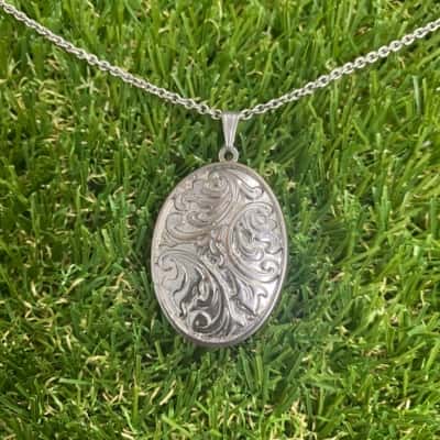  Womens Silver Tone Locket on Long Adjustable Length Chain