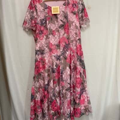 Noni B Printed Lace Dress Size 18 