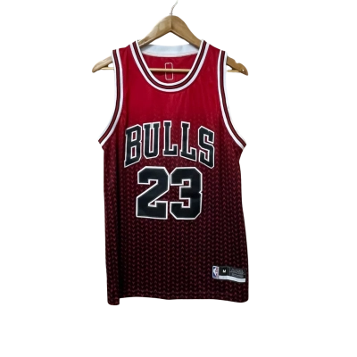 NBA BULLS 23 JORDAN Mens Size M Black  / Red Singlet