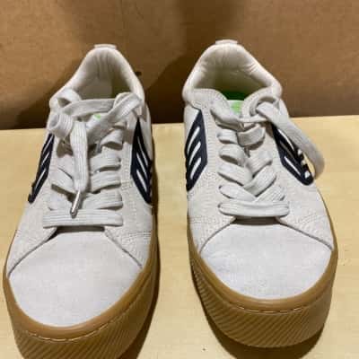 Cariama  Mens  Size 8.5 Sneakers Natural 