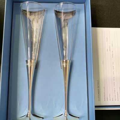 Wedgewood chsmpagne flutes BNIB 