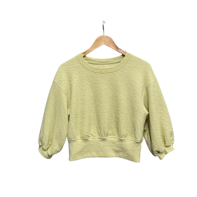 Lululemon Womens  Size 4 3/4 Sleeve Cropped Top Yellow 