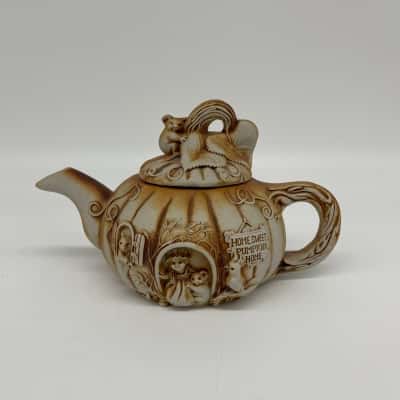 Vintage 'Swagman' Australian Pottery [S#6]