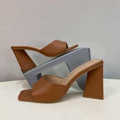 Witchery Womens  Size 39 / 8 -8.5 Triangle Chunky Heeled Sandals Tan Brown 