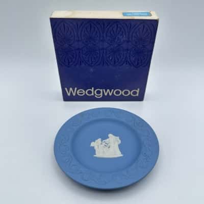 Wedgwood Round Sweets Dish "Patrician" In Box