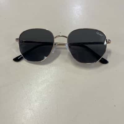 Quay Womens Gold Rimmed 