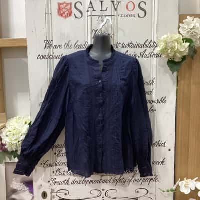 Witchery Brand! NWOT FEMININE PUFF SLEEVED BUTTON UP SHIRT! Womens  Size 14 Button Up Top / Long Sleeve Shirt Navy Blue 