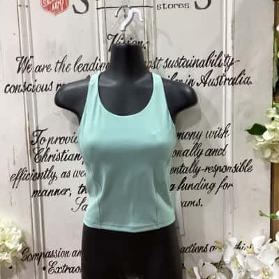 Lululemon Brand! BNWT RRP $89.00! WUNDER TRAIN RACERBACK TANK! Womens  Size 4 Bralette / Crew Neck Top / Cropped Top Green / Olive 