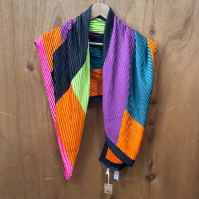 Carpisa Abstract Design Multi Colour Scarf 