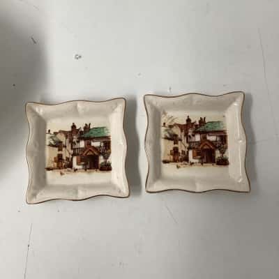 2 Sandland Ware trinket dishes 