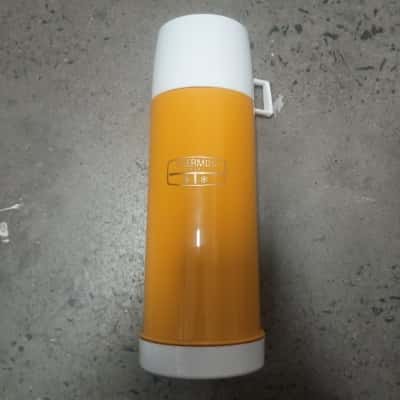 Vintage Yellow Thermos .5 Litre Flask