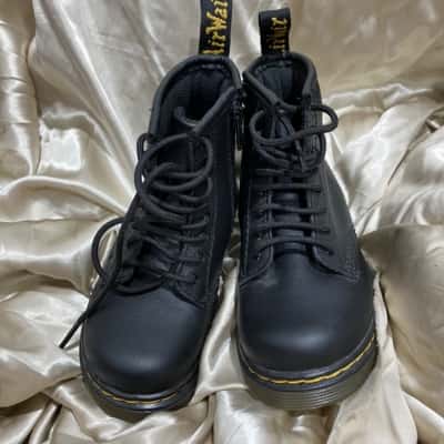 Dr Martens Kids  Size 7 Shoes Black  