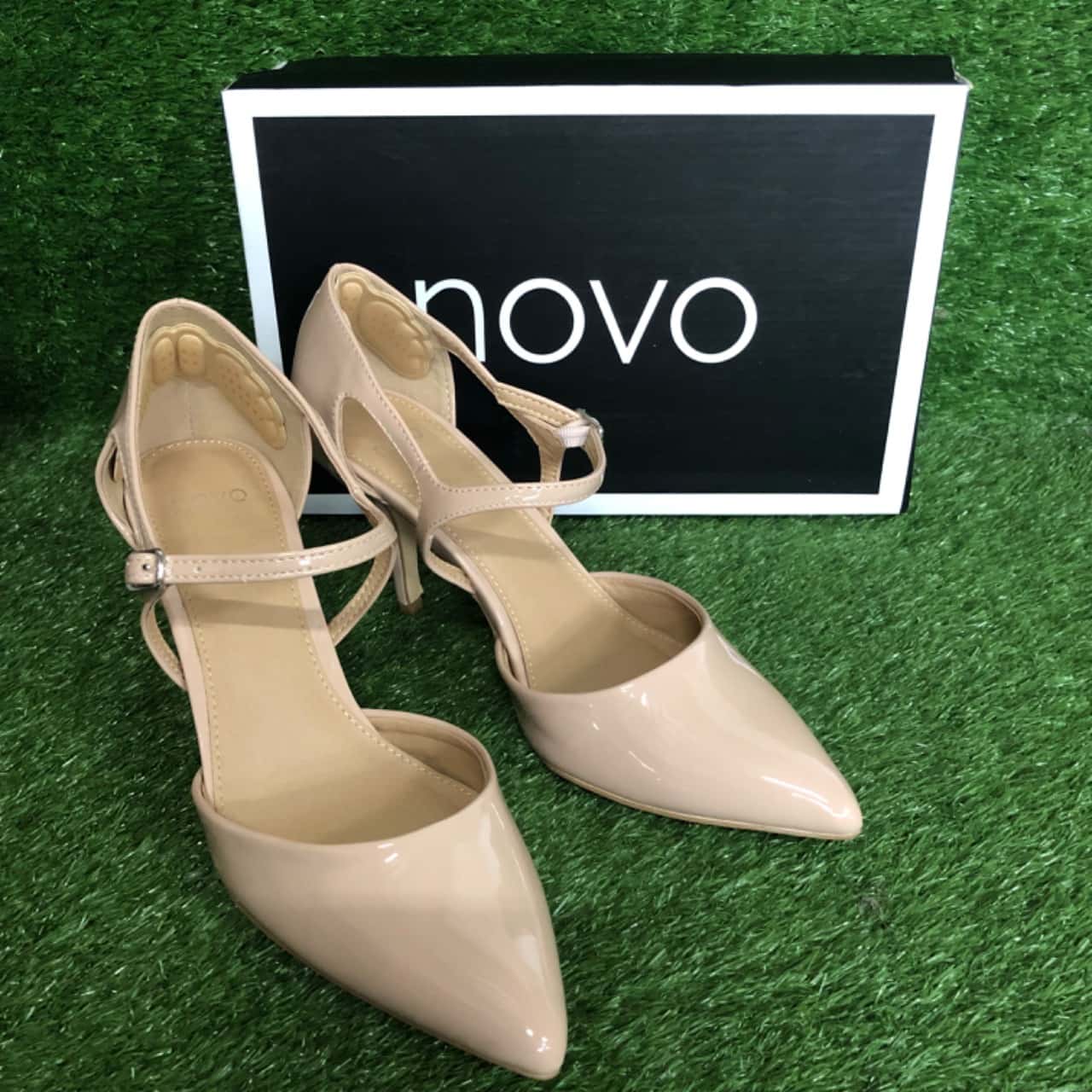Nude heels size 8 hotsell
