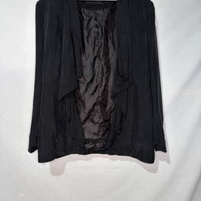 Gestuz Womens  Size 36 100% silk blazer 