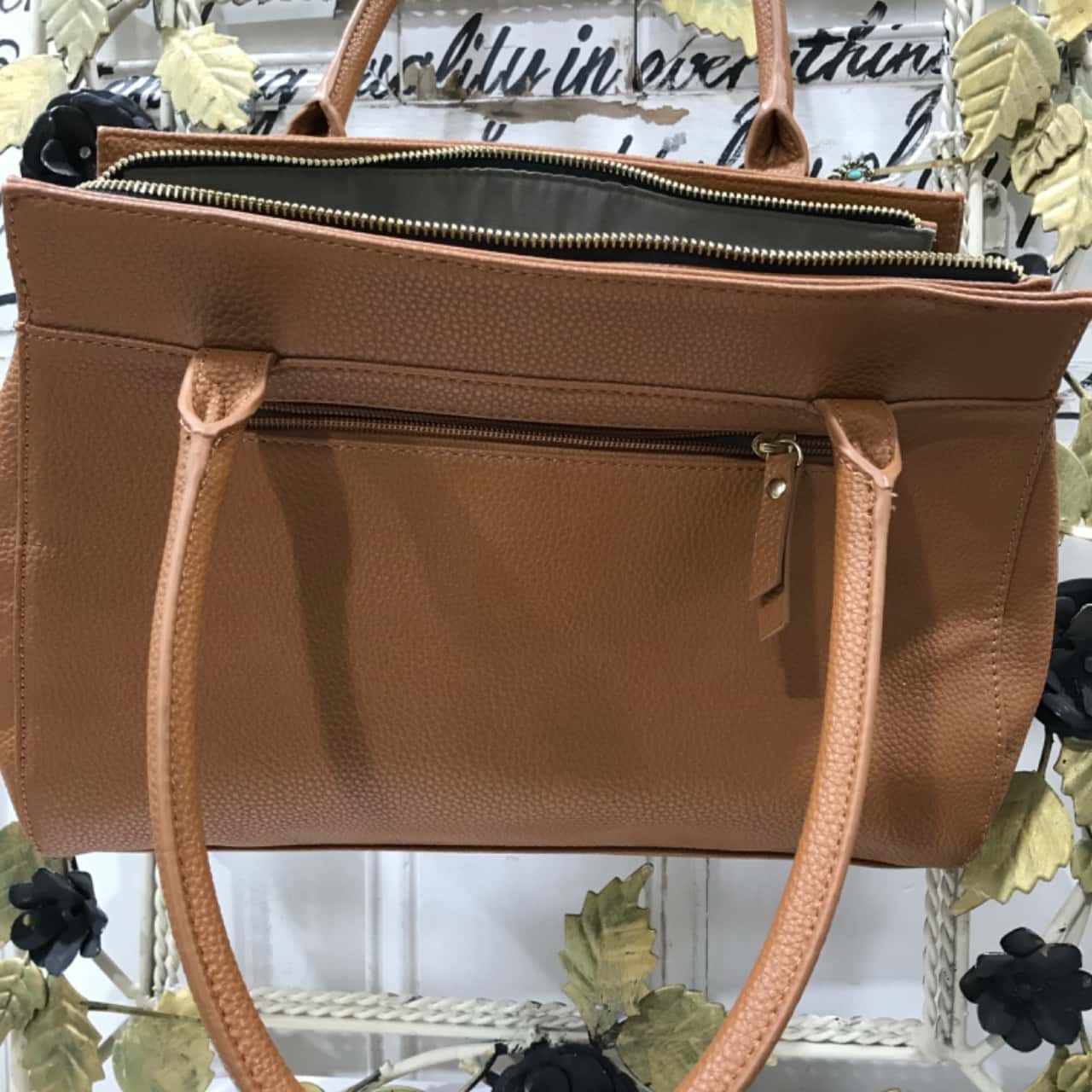 CLEARANCE SALE!! Jag brand Womens Handbag Animal print / Brown (s)