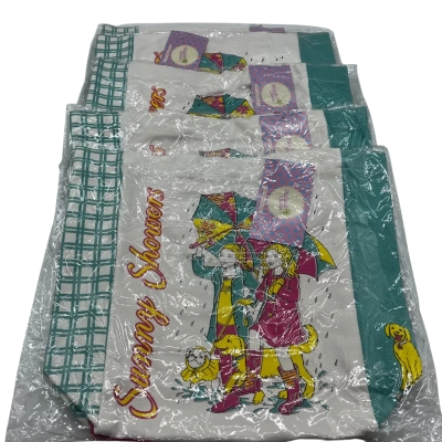 Forever Clover Sunny Showers Tote Bags