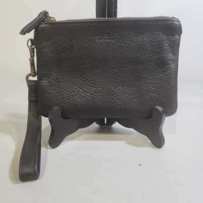 American Leather Co Wristlet - EUC