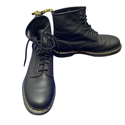 Dr Martens Unisex  Size 8 Black Boots