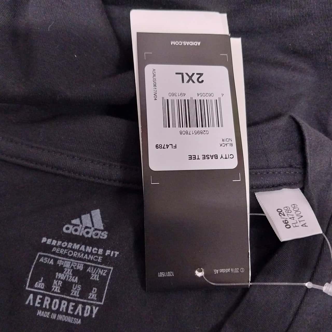 Adidas Mens Tshirt Size XXL Black (s)